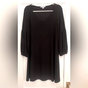 Annalee + Hope Long Sleeve Shift Mini Dress